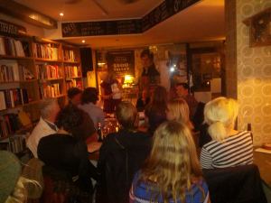 Reception på M gasin XXXV torsdag d. 13. marts på Løves Bog og Vin Café. Foto Sleiman Nazzal.